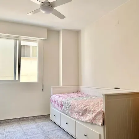 Apartment 3-bedroom With Terrace On Ground Floor